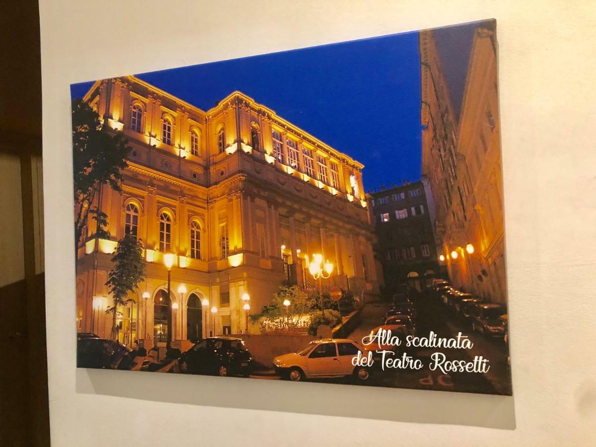 Alla Scalinata Del Teatro Rossetti Parcheggio Trieste Exterior photo